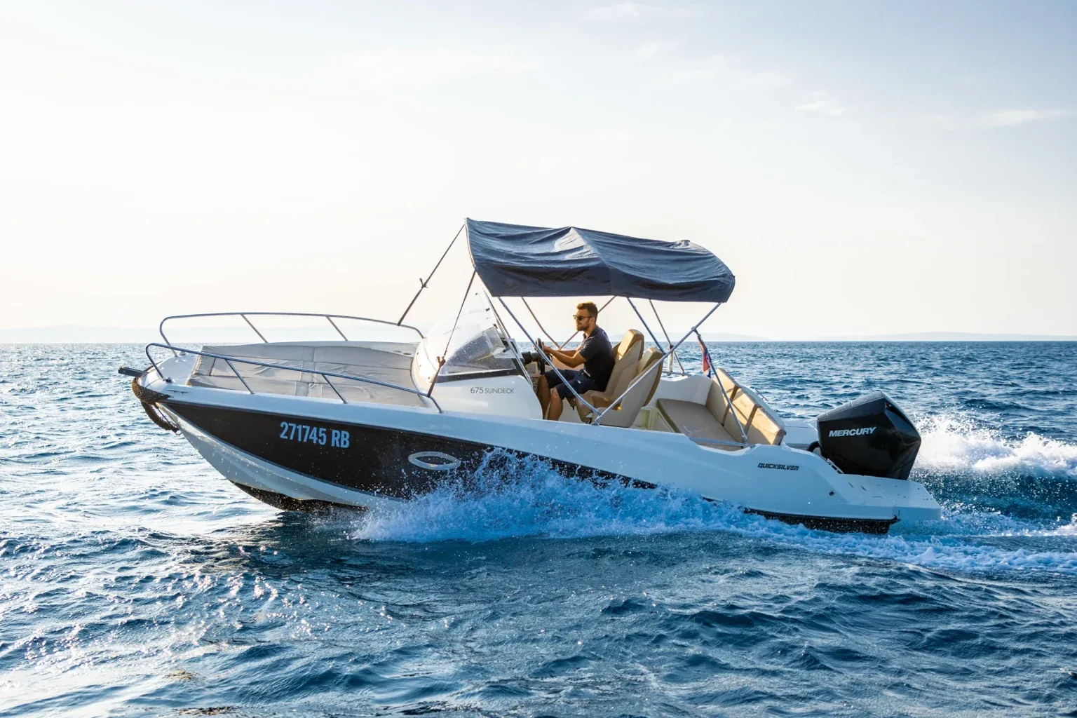 Quicksilver 675 Sundeck Mercury Boot mieten auf Rab, Kroatien