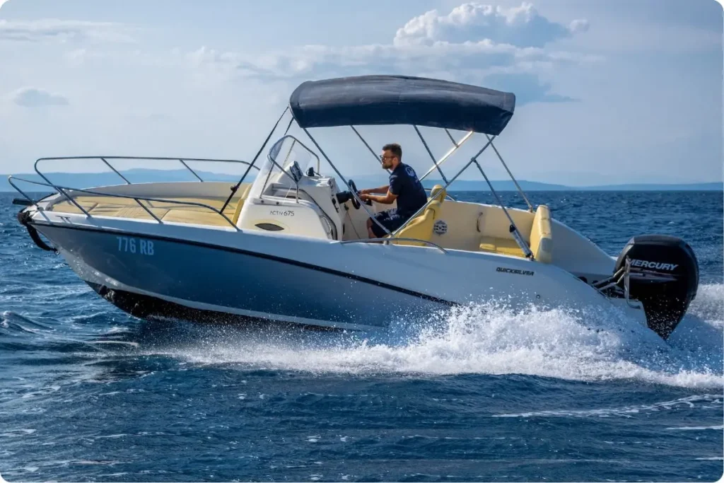 Quicksilver 675 Sundeck 150hp